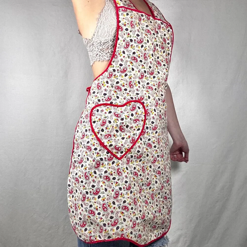 Vintage 1950s Sweetheart Bib Apron Paisley Floral Heart Pocket Red Trim MCM